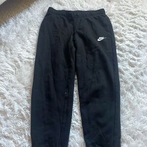 nike women’s joggers